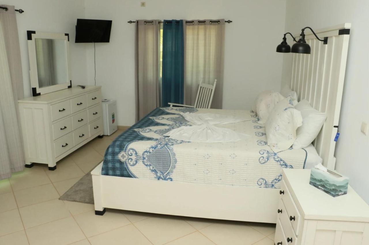 Cidade Paradise Guesthouse Cidade Velha Esterno foto
