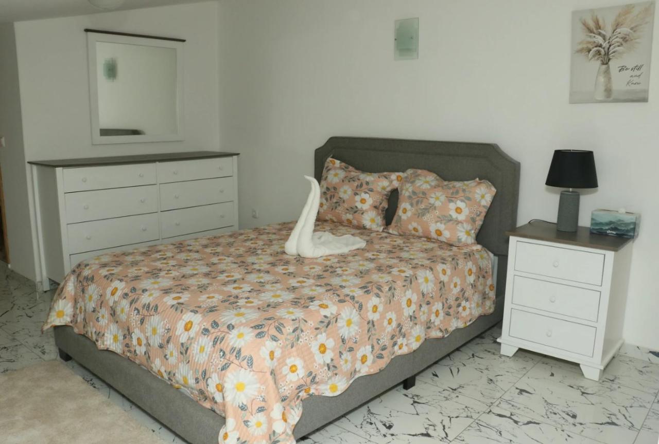 Cidade Paradise Guesthouse Cidade Velha Esterno foto
